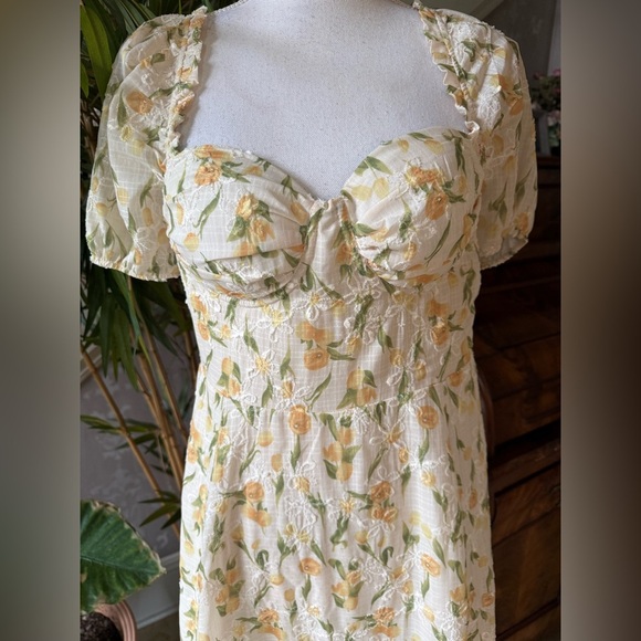 Windsor ladies puffy short sleeve maxi dress, padded bra under wire lined large - Picture 4 of 9